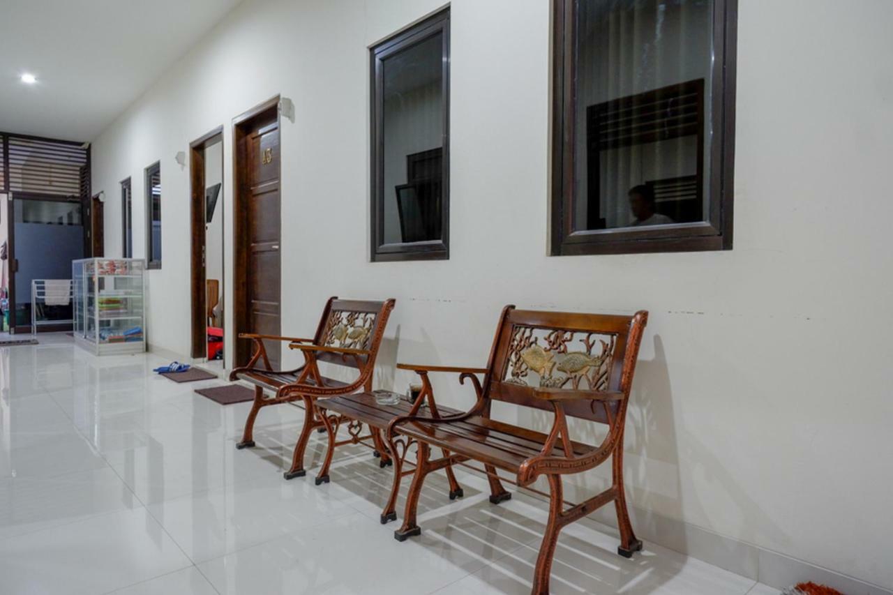 Reddoorz Near Living Plaza Purwokerto Hotel Kültér fotó