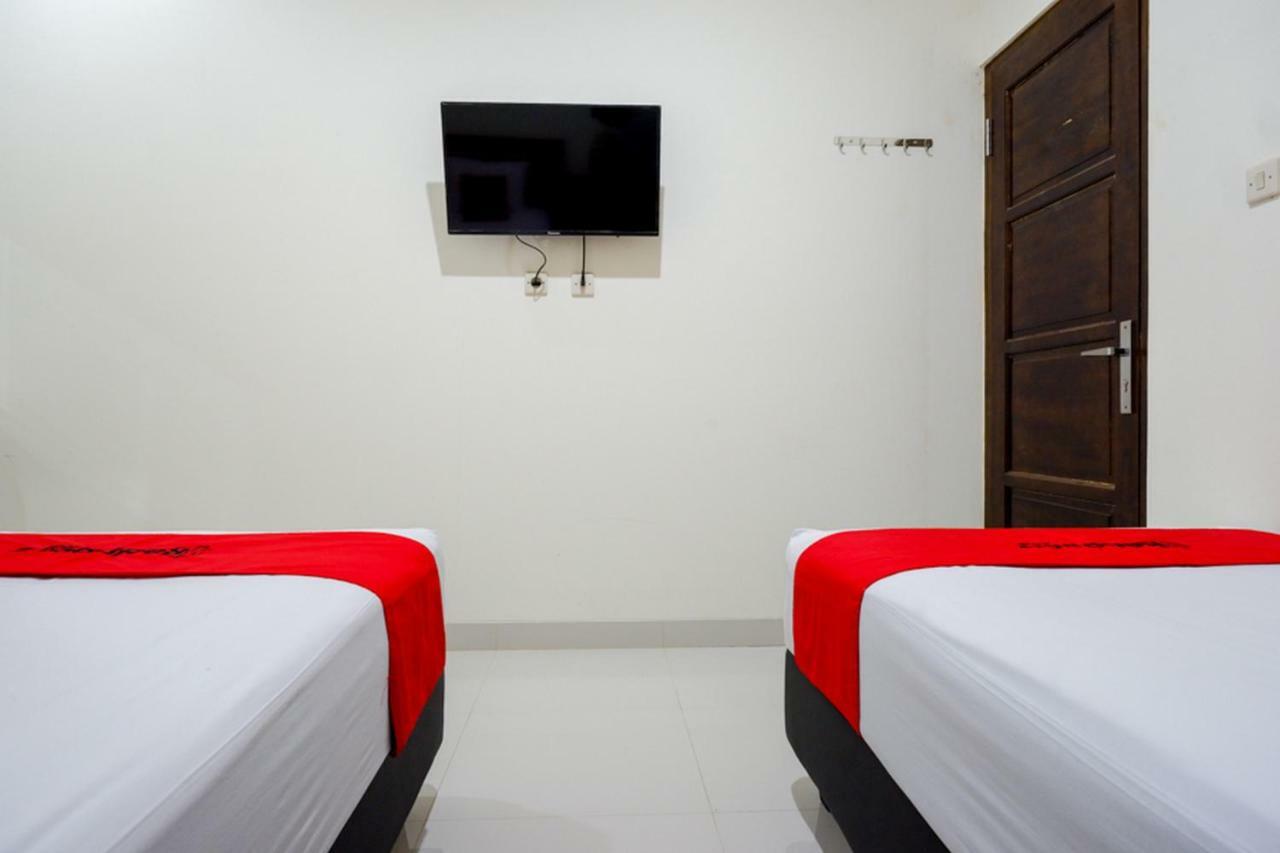 Reddoorz Near Living Plaza Purwokerto Hotel Kültér fotó